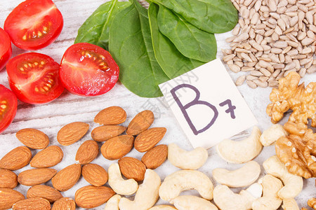 含有维生素B7膳食纤维和天然矿物质的营养不同成分图片