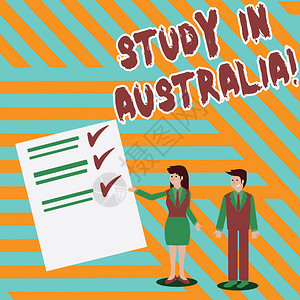 写笔记显示在澳大利亚学习进入国外订单的商业概念完成你的学习男人和女人在纸上提交支图片