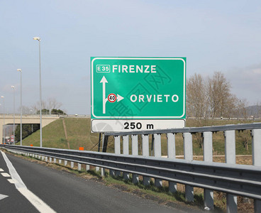 以意大利语和奥维托镇表示佛罗伦萨的Fiernze意图片