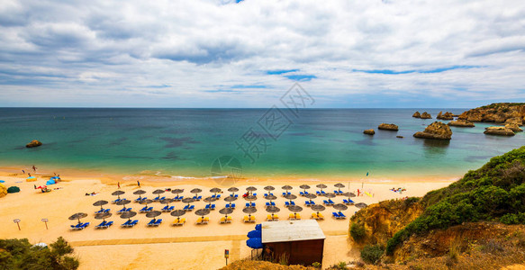 葡萄牙阿尔加维波尔蒂芒的BarrancodasCanas海滩葡萄牙阿尔加维波尔蒂芒的Praiado图片