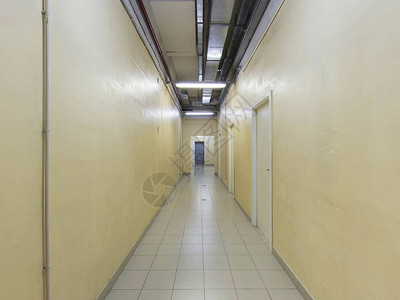 长廊黄墙地砖背景图片