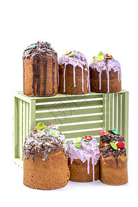 白色背景上的复活节蛋糕自制糕点图片