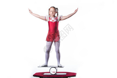 年轻体操运动员平衡女演员的演技是白人图片