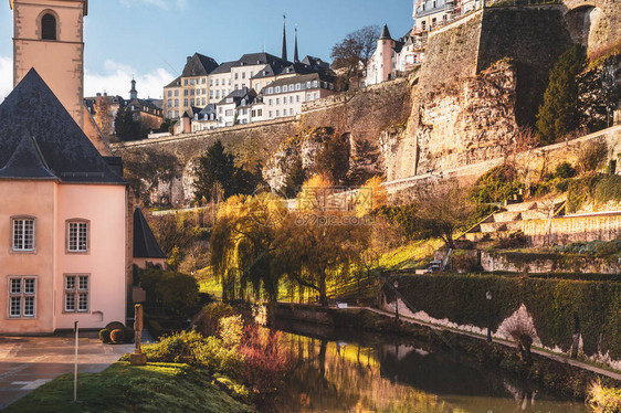 卢森堡老城的美景图片