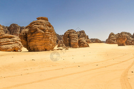 撒哈拉沙漠撒哈拉景观阿尔及利亚TassilinAjjer公园惊图片