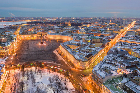 宫广场和亚历山大列冬季宫埃米蒂奇的空中景图片