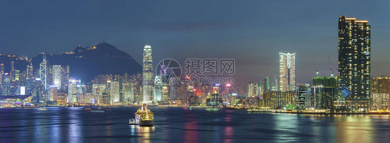 香港城市全景黄昏的图片