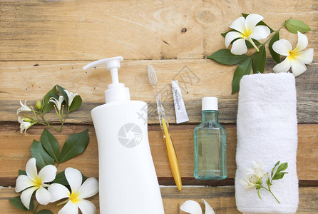 口腔和天然草药液肥皂的保健护理图片