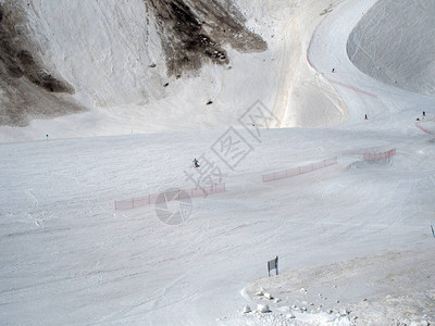 洛基山滑雪胜地高尔基戈罗德图片
