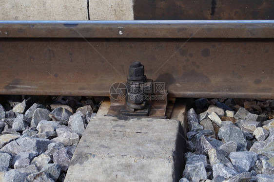 关闭铁路在泰陆铁路螺栓铁路睡眠者中图片