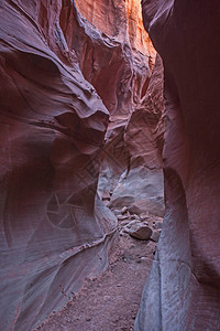 Dryfork狭缝峡谷是埃斯卡兰特附近的几个狭缝峡谷图片