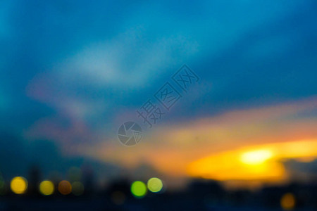 色彩模糊的日落云城市建筑b图片