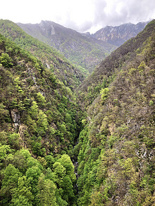 塞门蒂纳河峡谷或塞门蒂纳山谷图片