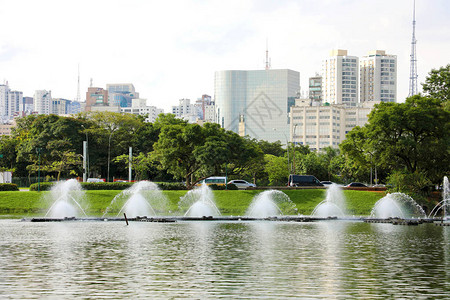 Ibirapuera公园与巴西圣保罗图片