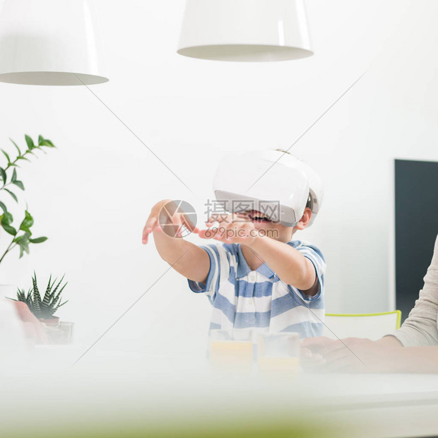 如何获取虚拟服务器电话号码? (如何获取虚拟号码)-优乐评测网
