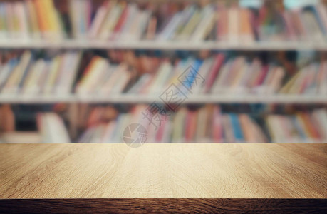 图书馆空木桌的教育和学习理念用于产品展示展图片