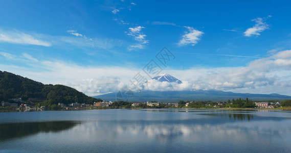 日本河口子湖富士山夏季时间图片