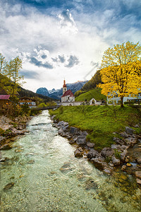 德国Berchtesgadener公园拉姆苏村著名的圣塞巴斯蒂安教区堂的巴伐利亚阿尔图片