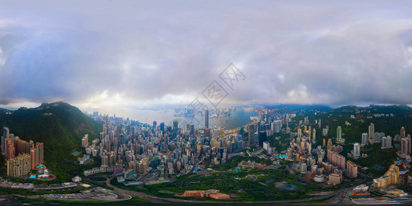 香港市中心鸟瞰图360度全景180度角无缝全景智慧城市的金融区和商业中心摩天大楼和日图片