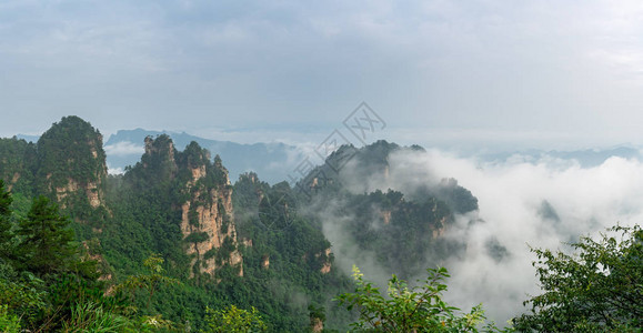 湖南省伍林源Wwlingyuan成名旅游景点的张家吉公图片