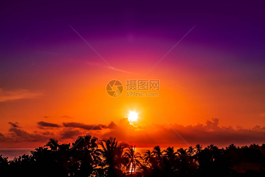 古巴加勒比海上空的云层高清图片下载-正版图片506219640-摄图网