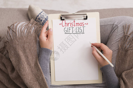 妇女用可爱袜子制作圣诞礼物清单图片