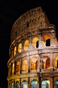 在意大利罗马的夜幕下在大展图片