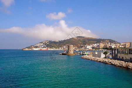 非洲Ceuta镇旁图片