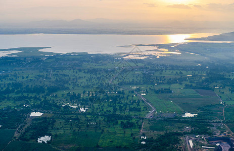 考帕亚登通观景点的景观日出和PaSakJolasid大坝PhattanaNikhom图片