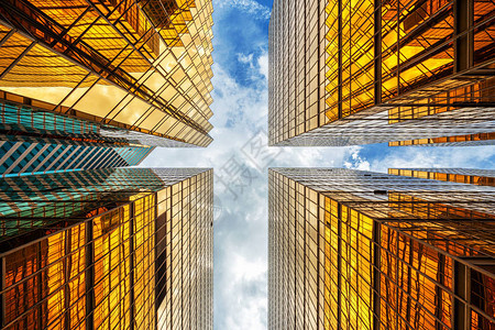 香港摩天大楼的上升角度与高层建筑建筑玻璃商业和金融建筑和工业概念图片