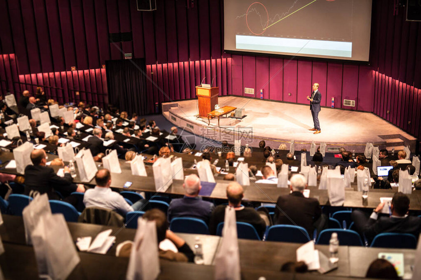 观众情绪热力图实时生成全球情感脉搏