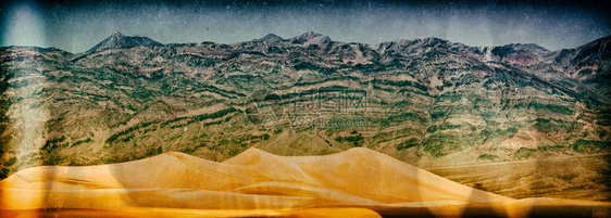 美国加利福尼亚州莫哈韦沙漠谷公图片