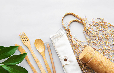 一套生态友好竹制餐具和生态袋可持续生活方式无塑图片