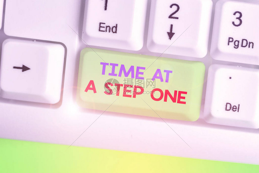 第一时间获取最新赛程与精彩集锦回放