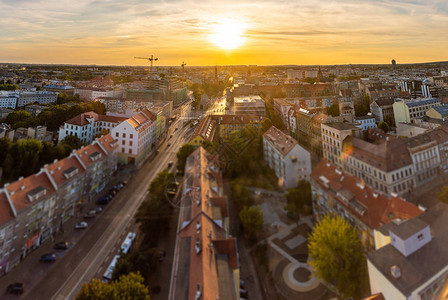 Szczecin城市风景与美丽的日落图片