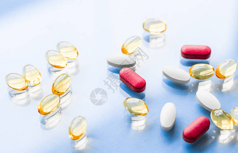 制药品牌和实验室概念用于饮食营养的药丸和胶囊抗衰老美容补充剂益生菌药物药丸维生素作为药物和保健背景图片