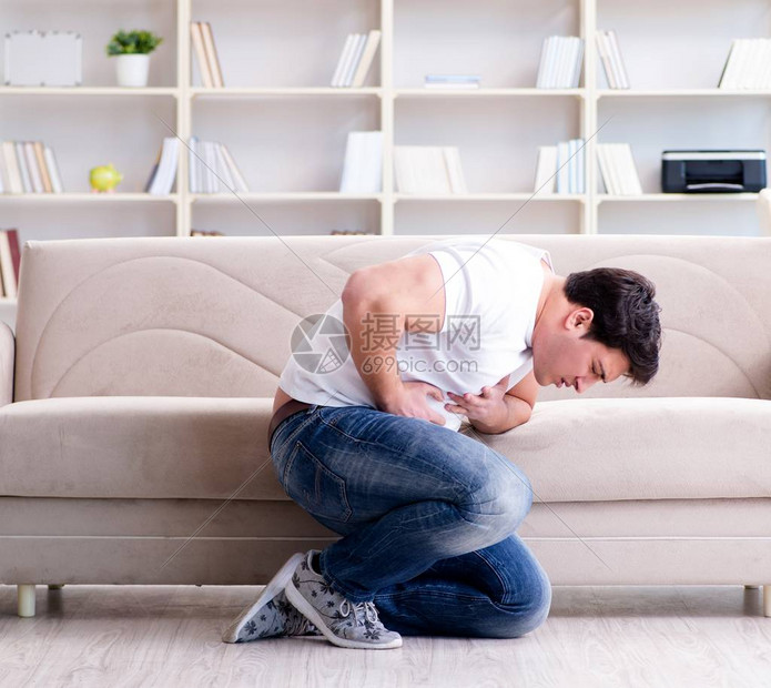 患有胃病和呕吐的人高清图片下载正版图片506339897摄图网