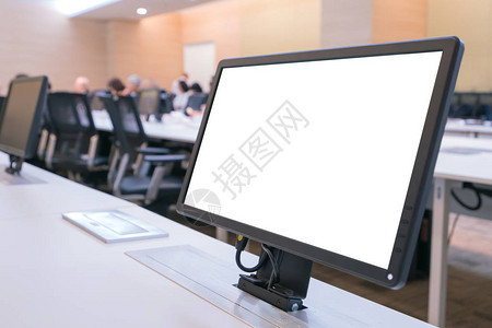 商务行政人员小组坐在会议桌旁图片