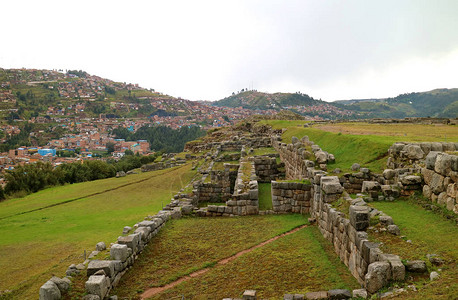 Sacsayhuaman考古遗址的遗骨图片