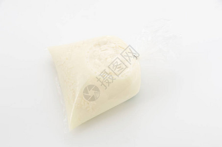 白底塑料袋中的日本食物豆小豆冲纳瓦图片