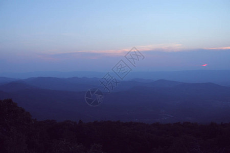 蓝脊山谢南多亚公园阿巴拉契亚山脉图片