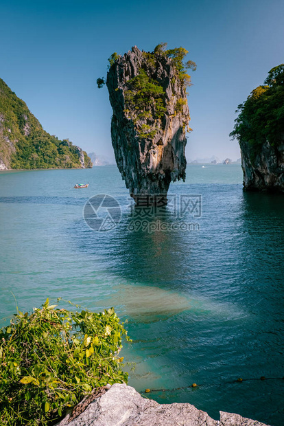 泛加湾海与绿岛图片