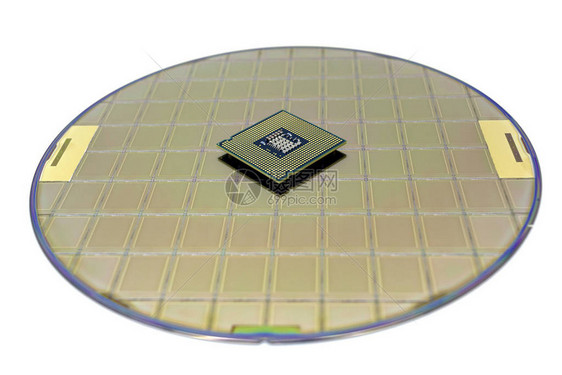 以微晶片贴在硅壁上的计算机芯片CPU孤图片