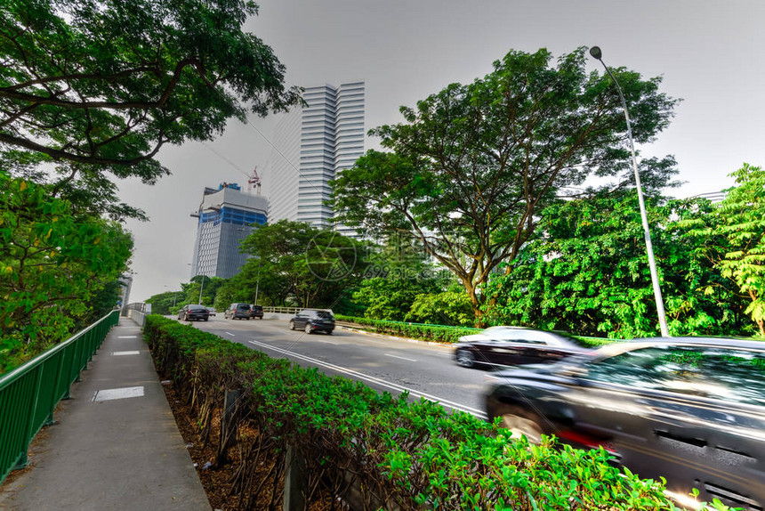 新加坡人行道和高速公路的人行道景观图片