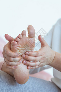 手工制作泰式足部按摩替代医学放松健康和图片
