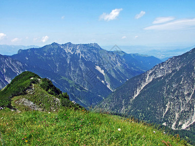 从Schonberg或SchoenbergAlpinePeak到列支敦士登和奥地利阿尔卑斯山的壮丽景色列支敦士图片