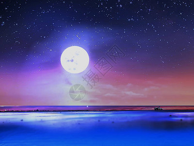 夜晚的海洋星空满月粉色日落蓝波反射海平线在地平图片