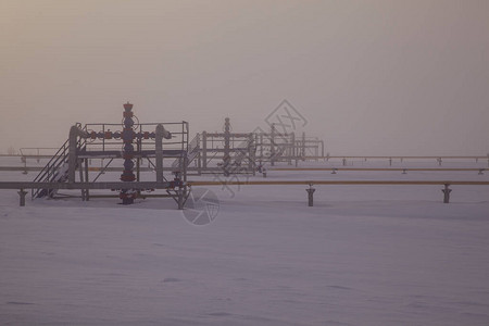 石油天然气工业组井口和阀电枢气阀高压气井雾图片