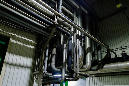 工业钢管输送部件或供暖或通风管道的管道系图片