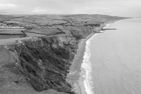 Dorset海岸线Thorncombe信标顶端的图片